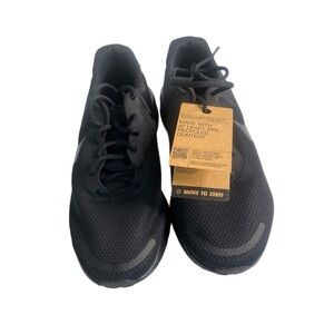 Nike Men’s Revolution 7 Wide Black Off Noir Sneakers Size 9.5 NIB